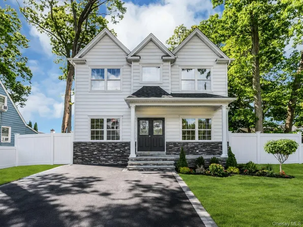 36 Michigan Avenue, Massapequa, NY 11758