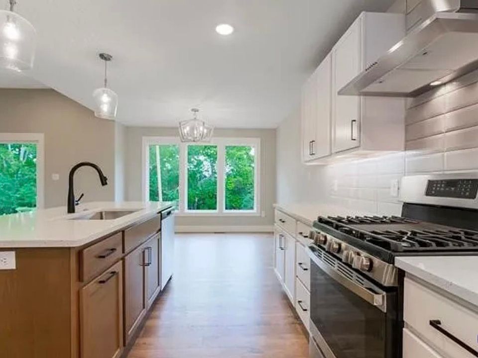 2nd image of 14071 Landon St