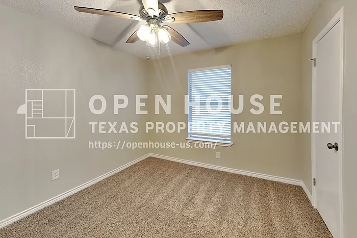 5900 Stone Meadow Ln — Photo 15