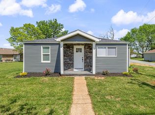 1002 Weber Rd, Farmington, MO 63640