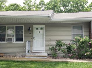 33 W Castle Way UNIT B, Charlestown, RI 02813