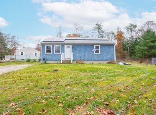49 Standish Ave, Wareham, MA 02571