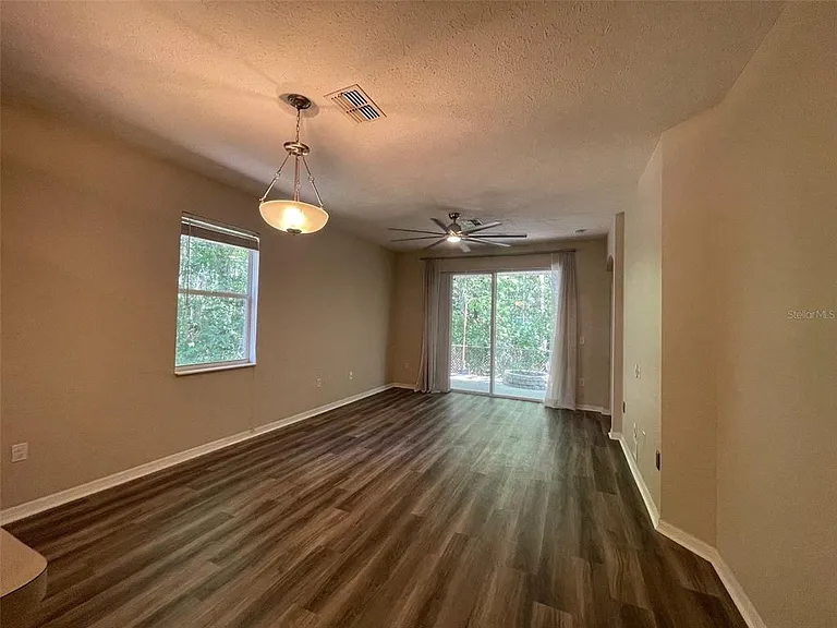 12509 Cavalier Ct — Photo 10