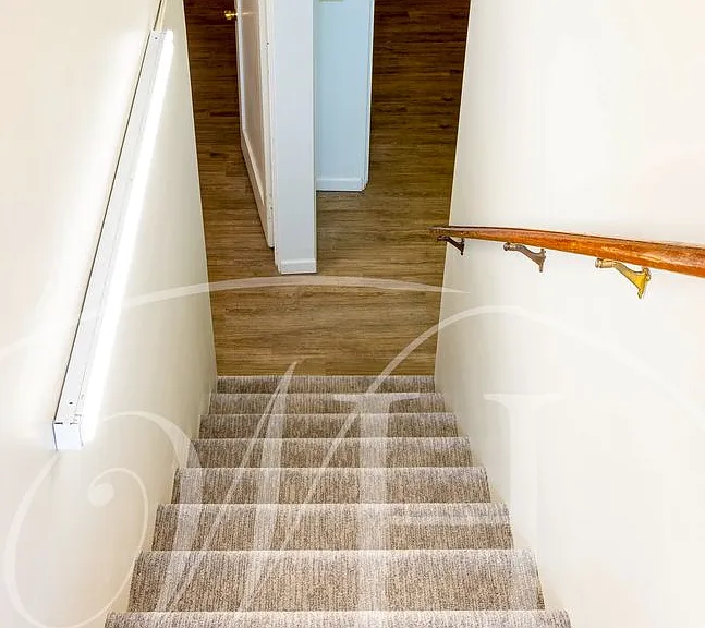 427 SW Bade Ave — Photo 6