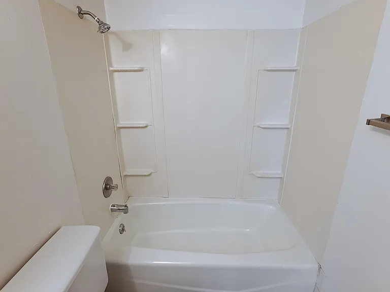 800 H St #6 — Photo 10