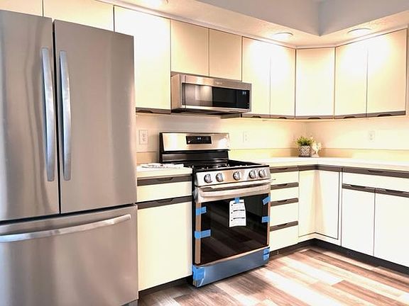 Spacious Kitchen with Lots of Cabinets and ALL Brand New Appliances