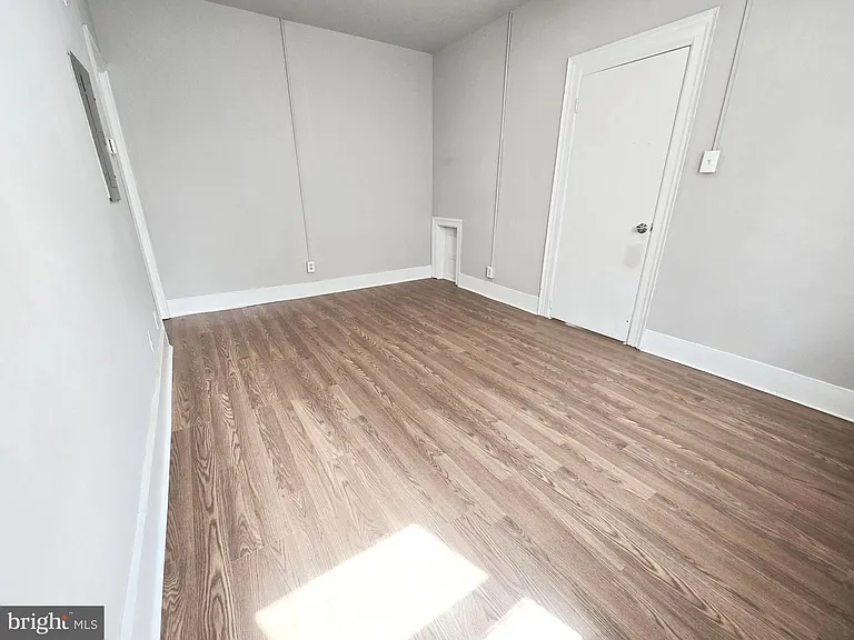 5717 N Park Ave #REAR — Photo 8