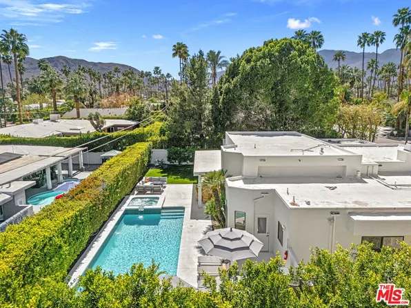 1414 S Sagebrush Rd, Palm Springs, CA 92264