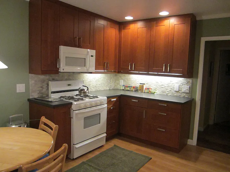 943 Wright St — Photo 11