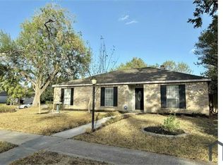 22226 Meadowhill Dr, Spring, TX 77389