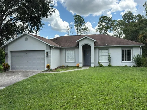 340 14th St NE, Naples, FL 34120