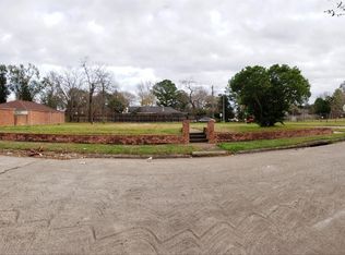 8923 Beau Monde Dr, Houston, TX 77099