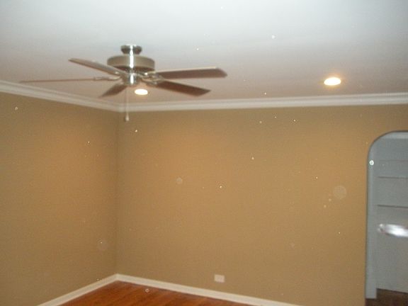 3rd image of 9145 Crescent Dr