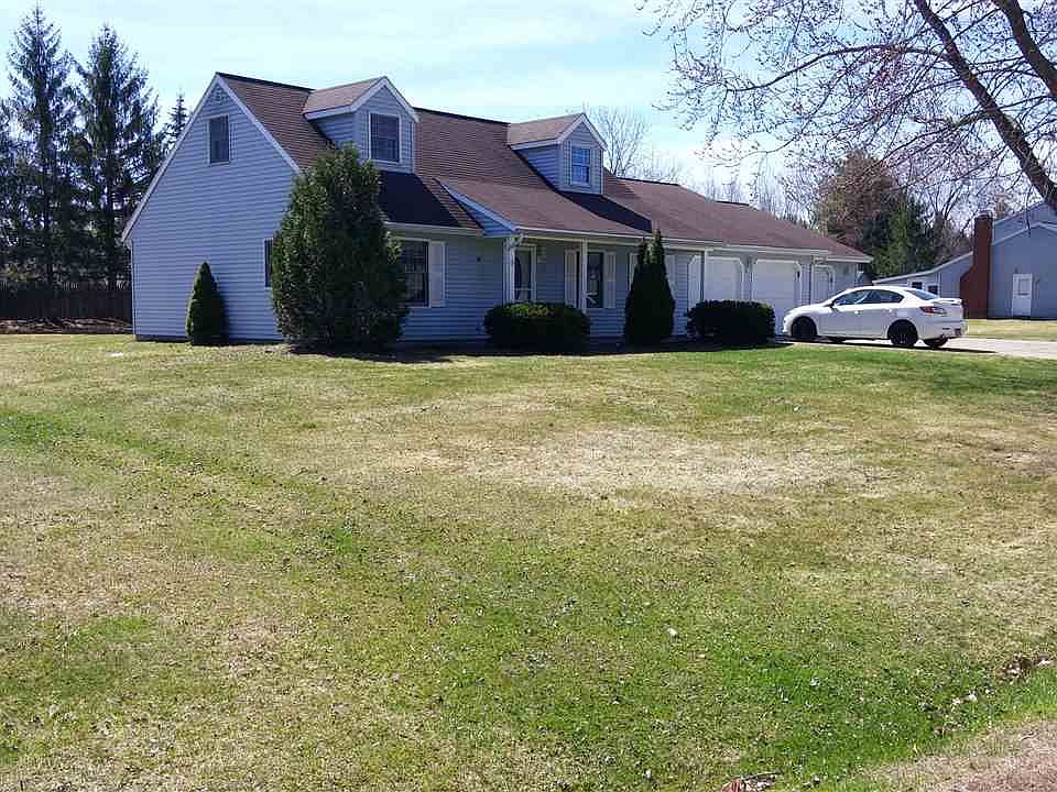 1st image of 23 Cedarwood Dr