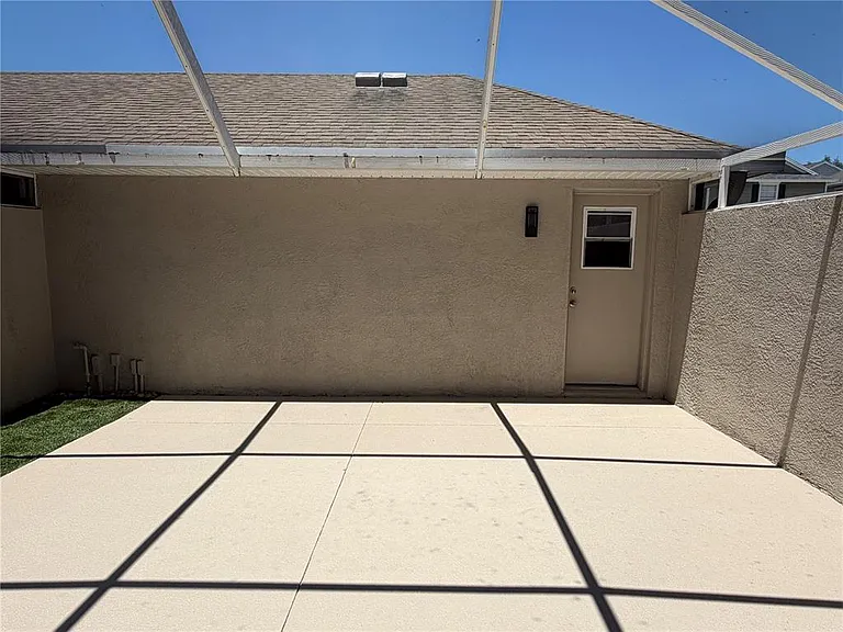 6129 Fishhawk Crossing Blvd — Photo 24