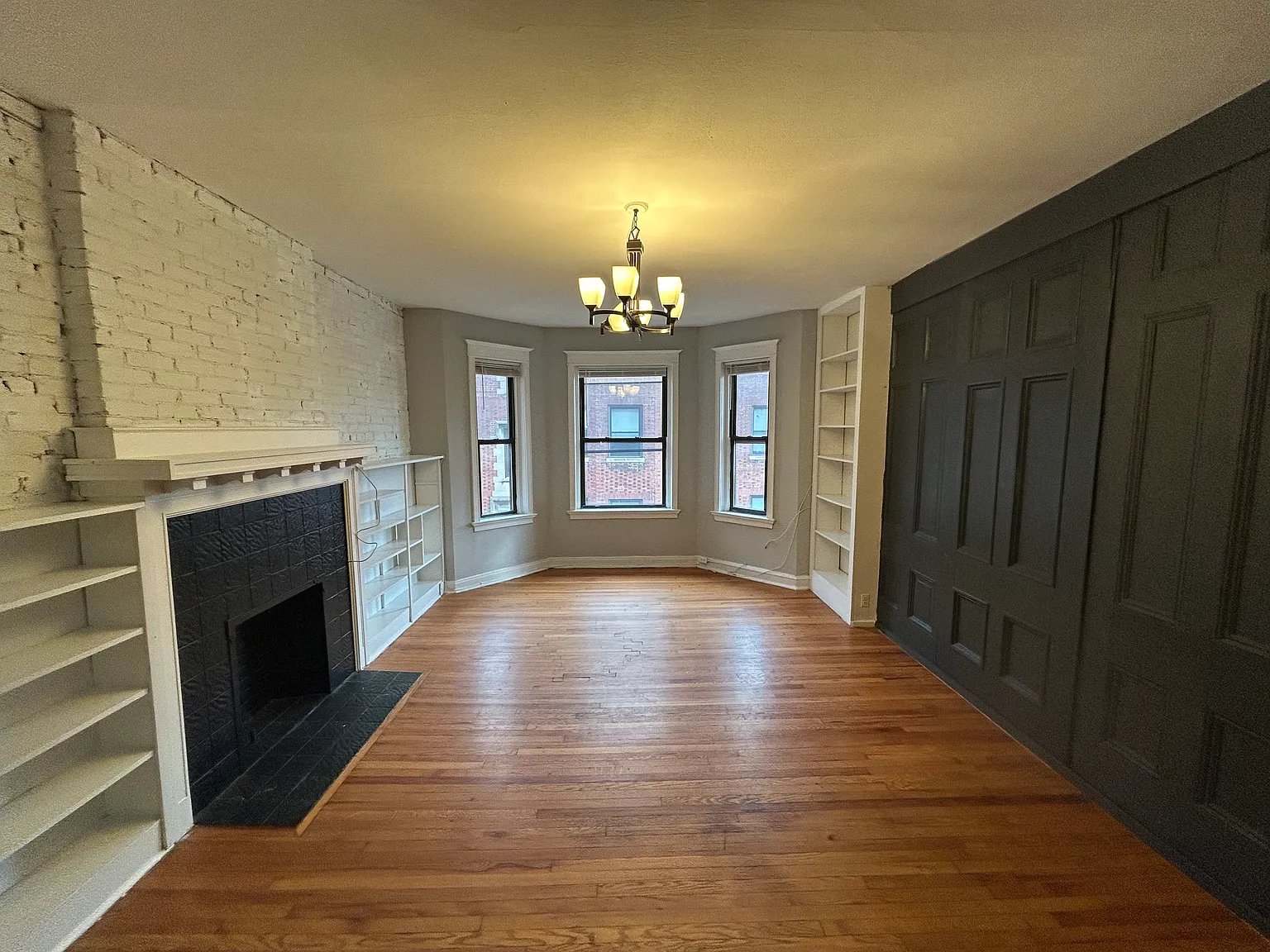 3 bed, $1,900 — Photo 3