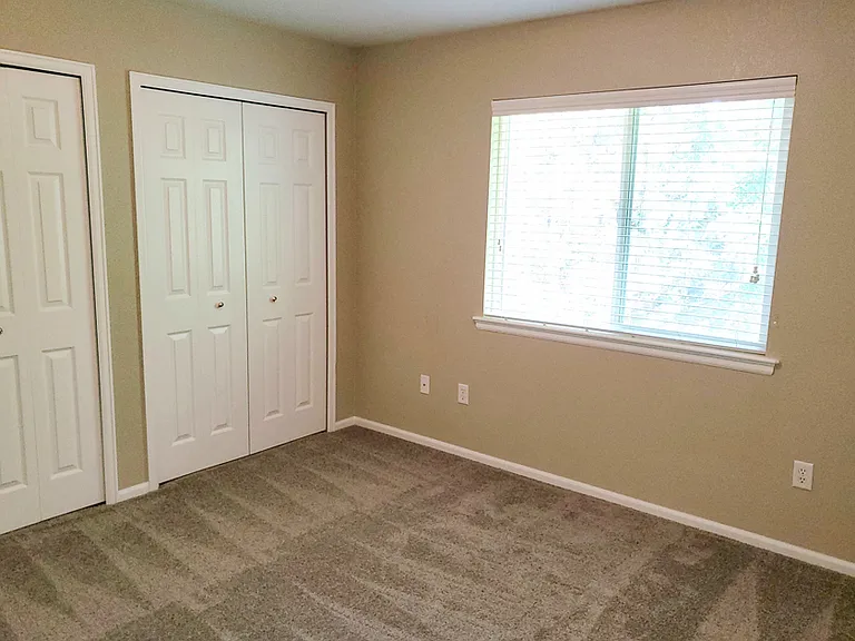 985 Winona Cir — Photo 12