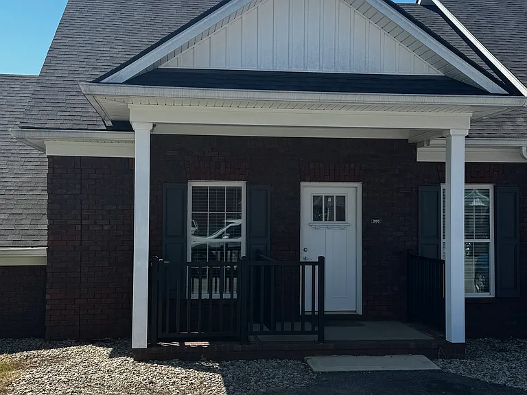 102 Muddy Springs Ln #200 — Photo 2