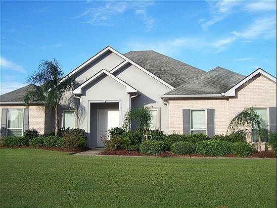 1st image of 1807 Squirewood Dr E