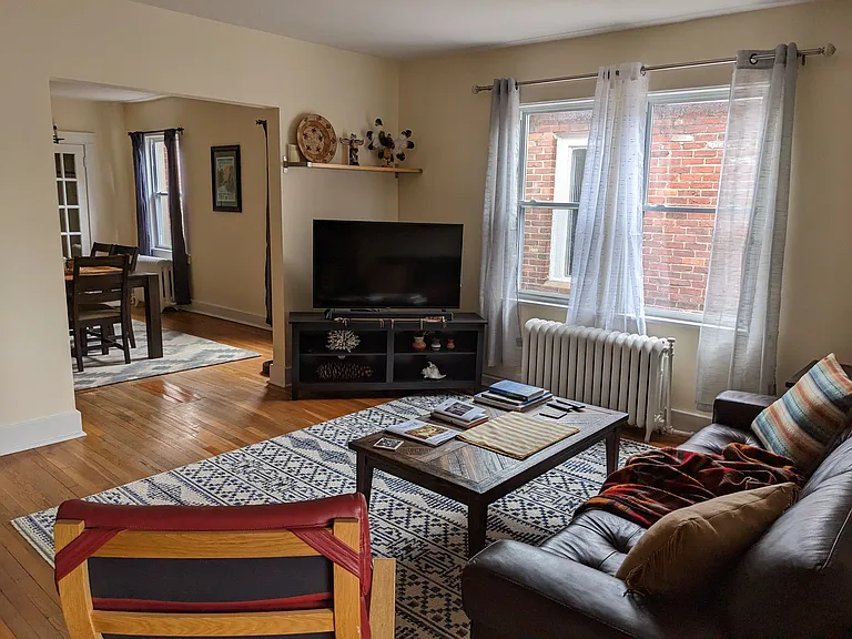 5542 Hobart St — Photo 16