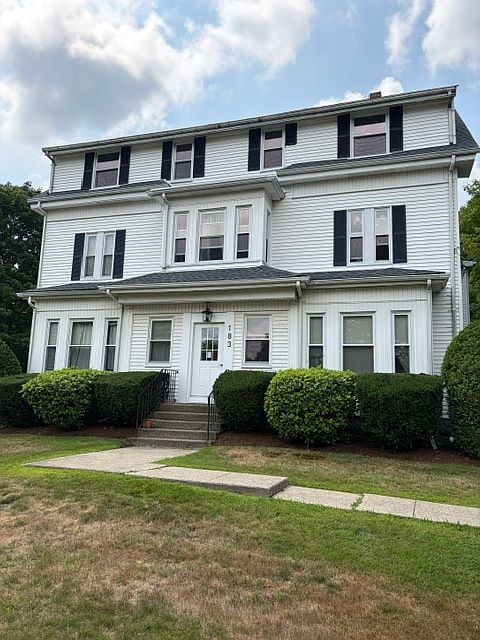 1st image of 183 Front St #3