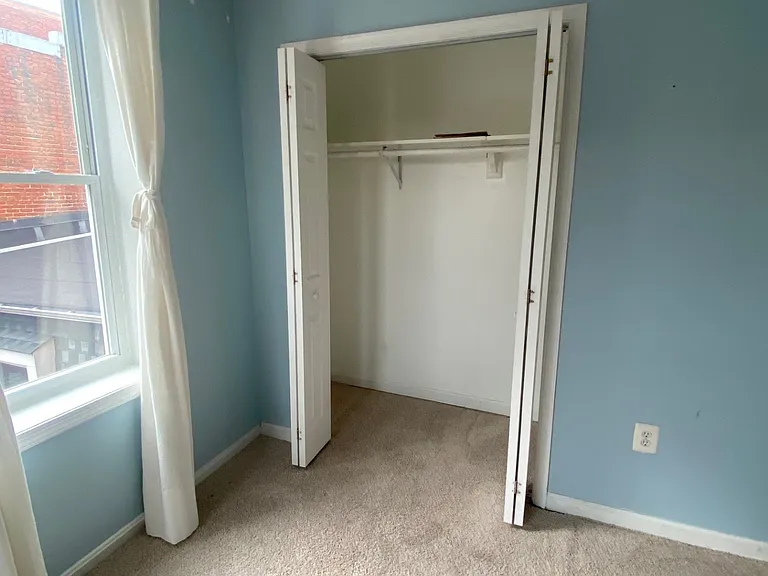14 Harvard St NW #403 — Photo 5