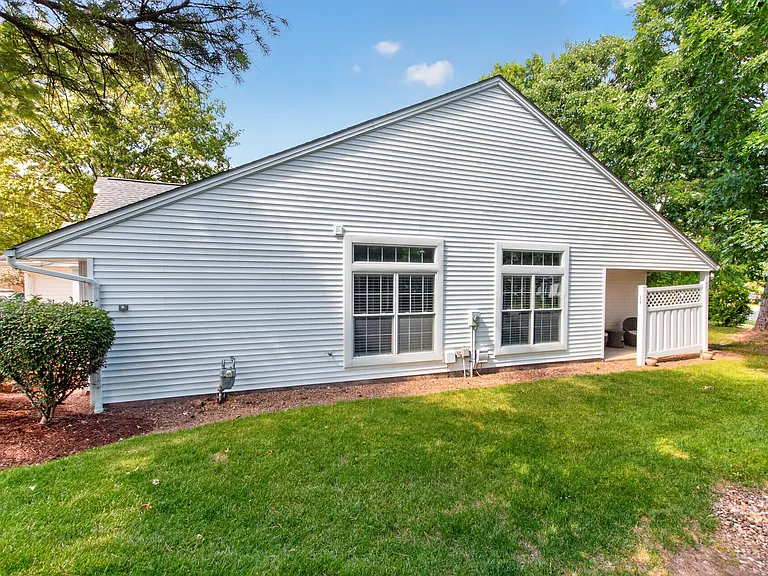 11309 Lake Meadow Ln — Photo 46
