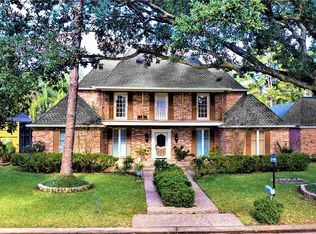 15734 Fleetwood Oaks Dr, Houston, TX 77079