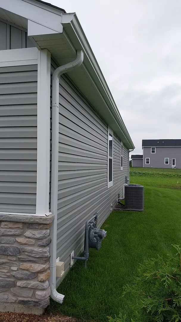 3 bed, 1726 sqft, $3,000 — Photo 4