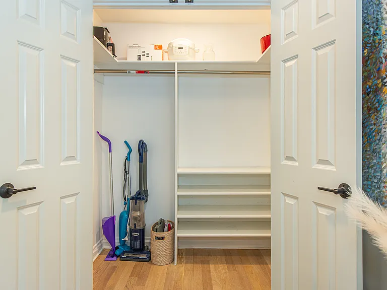 67-75 New England Ave #73G — Photo 31