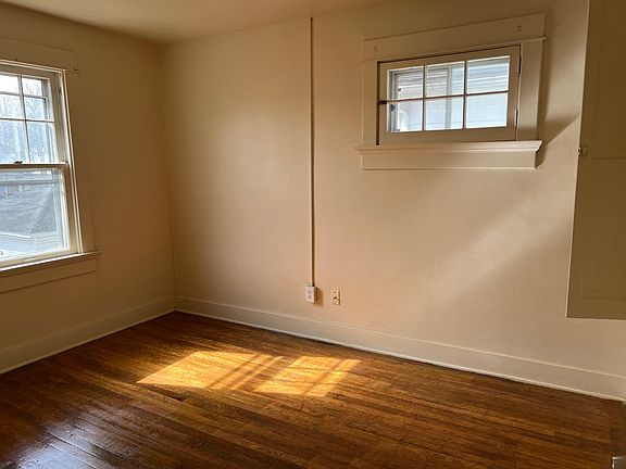 5th image of 302 E Fairview Ave