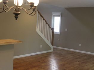 906 Sadie Ct, Midland, MI 48640