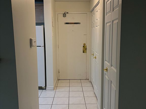 3rd image of 616 Grey St #5