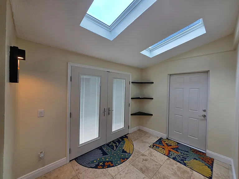 208 Pine Cone Trl — Photo 5