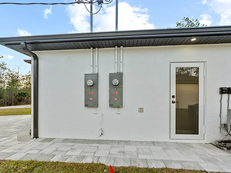 214 Singer St #1 — Photo 4