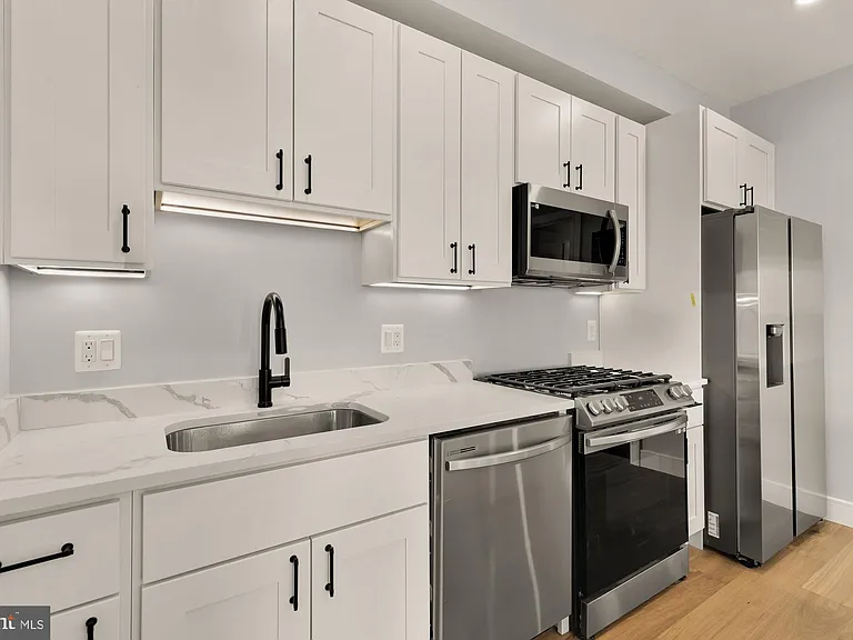 3215 Mount Pleasant St NW #403 — Photo 6