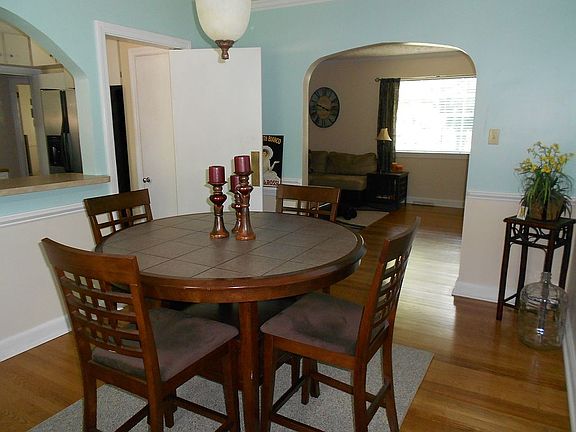 4th image of 308 S Audubon Ave
