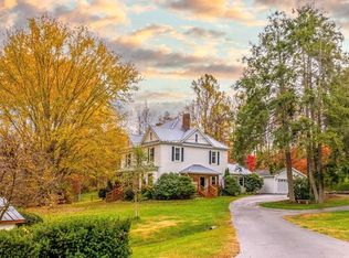 20564 McCann Rd, Damascus, VA 24236