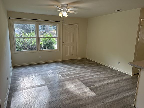 3rd image of 165 Hiawassee Ave