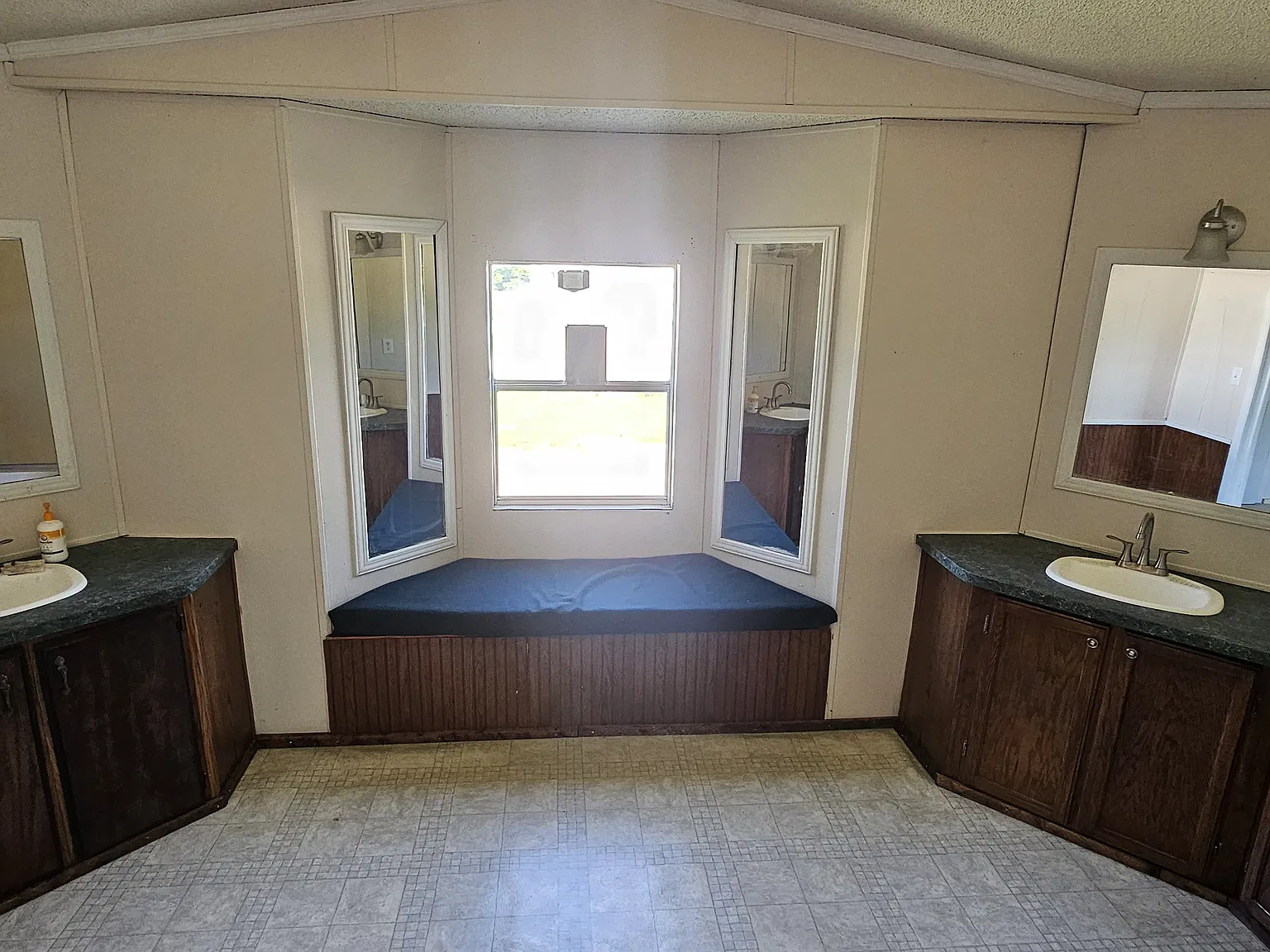 Private Drive 5134, Rolla — Photo 2