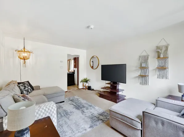 174 Farrell St, Madison, WI 53714