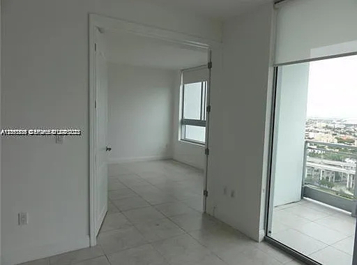 90 SW 3rd St #2907 — Photo 3