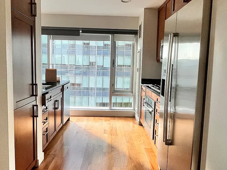 100 Exchange St #806 — Photo 9