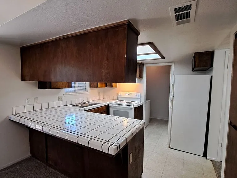 4779 N Cedar Ave #101 — Photo 6