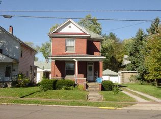 230 W State St, Athens, OH 45701