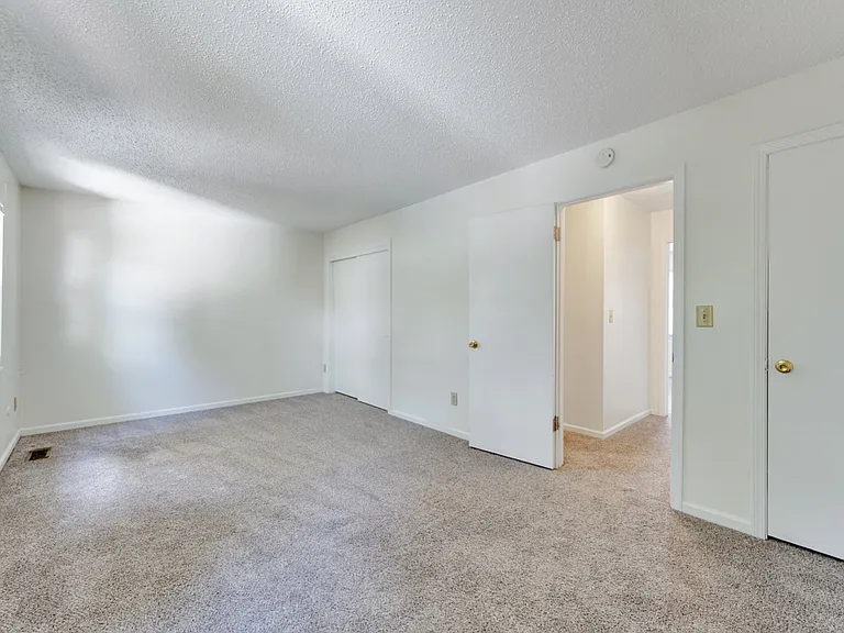 1132 Clear Springs Rd — Photo 20