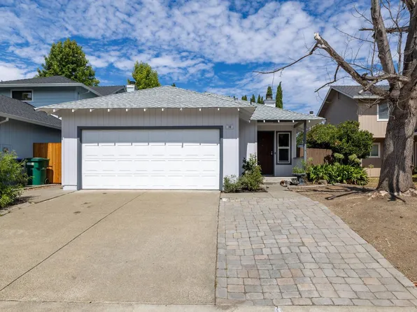 16 Ahlstrom Drive, Cotati, CA 94931