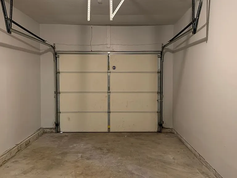 4404 Wabash Ave — Photo 3