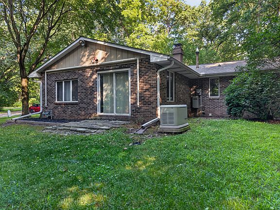 5th image of 7414 Audubon Dr