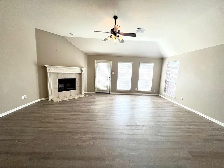 7909 Elk Mountain Trl — Photo 7